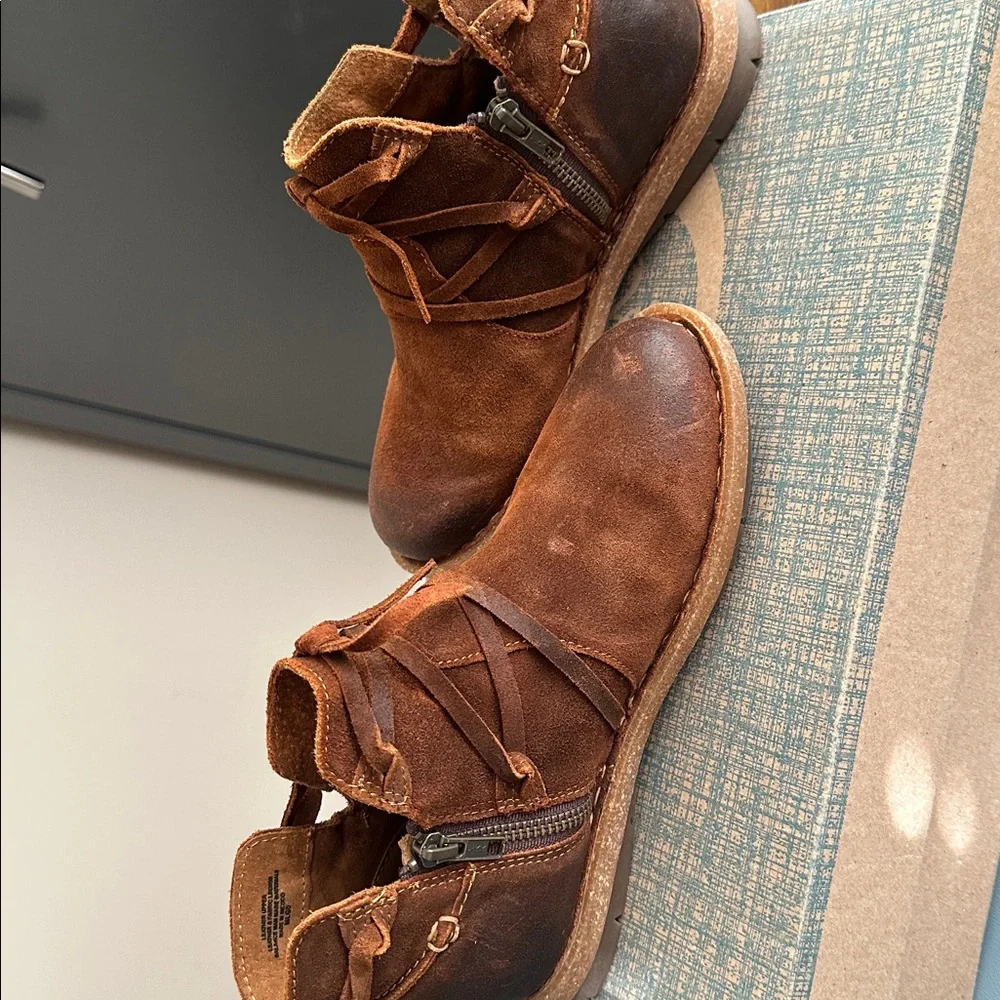 Born Women’s Tarkiln Brown Glazed Ginger Leather Ankle Boots - Picture 4 of 4